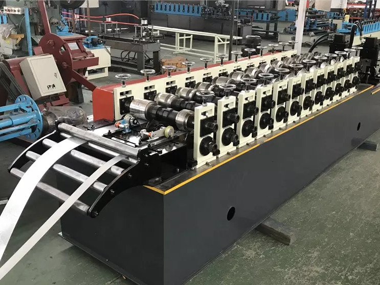 Light Gauge Keel C U OMEGA Stud And Track  Roll Forming Machine Roof Truss Press U Stud C Channel