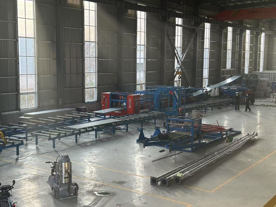 Fireproof Rock Wool Sandwich Panel Roll  Sound Insulation High Speed EPS Rockwool Sandwich Roof Tile Panel Production Line